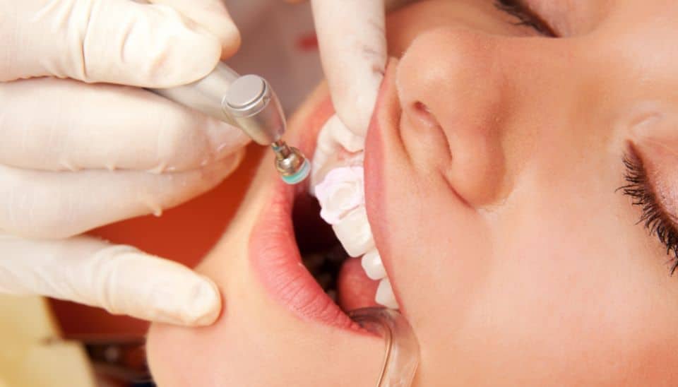 Regular dental hygienist treatments