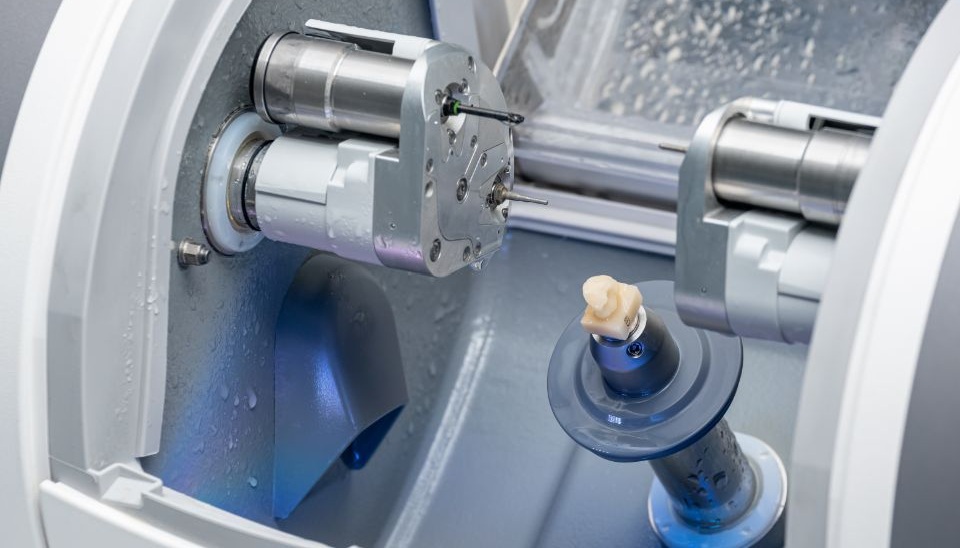 Same Day Crowns Cad/Cam Technology Feature
