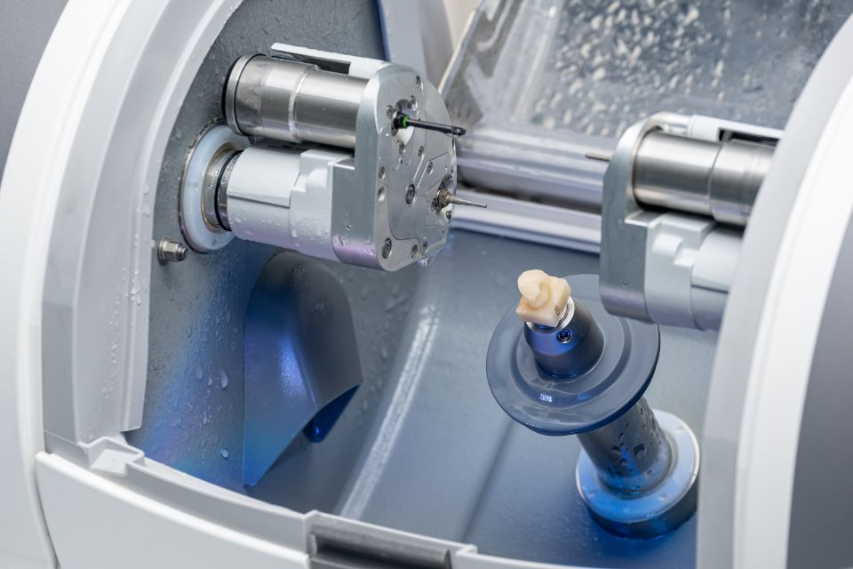 Same Day Crowns Cad/Cam Technology